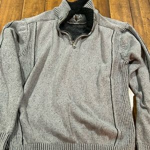 BKE athletic fit sweater